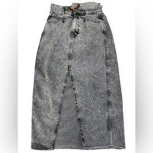 Zara High Waist Acid Wash Denim Midi Skirt Size Small Front Slit Belted Paperbag